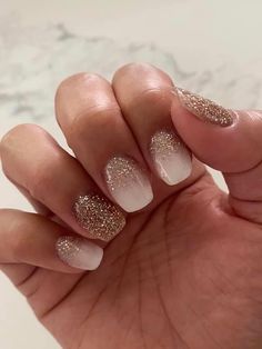 Gold Glitter Nails, Smink Inspiration, New Year's Nails, Xmas Nails