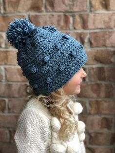 Snow Drifts Hat Crochet pattern by Angela Plunkett Crochet Headwear, Beanie Design, Quick Crochet Gifts, Stitches Crochet, Hat Crochet Pattern, Crochet Kids, Crocheted Hats, Crochet Collection, Tutorial Ideas