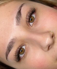 Photo Credits: Pinterest Eyelashes Hair By Hair, Natural Eyelash Extensions Round Eyes, Class Lash Extensions, Simple Eye Lashes Extensions, Hybrid Lash Inspiration, Lashes Extensions Almond Eyes, Simple Hybrid Lashes, Lash Looks Eyelash Extensions, Natural Wet Lash Extensions