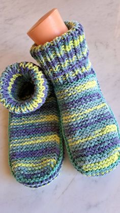 Pair of hand-knitted sock slippers by me. Original model. Easy-care quality polyamide and acrylic blend yarn, machine washable at 30 degrees Mid-calf socks. Hand Knitted Comfortable Yarn Socks, Comfortable Knitted Socks, Sock Slippers, Winter Knitting, Hand Knit Socks, Calf Socks, Knitting Socks, Womens Slippers, Mid Calf