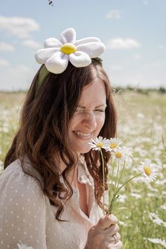 "The daisy headband is made from soft fleece, and it can be useful in carnivals, children's activities, or other parties! This headband comes in ONE SIZE! All my items are made specifically for each customer, and every order. If you are looking for another costume, message me, tell me about your needs and I will turn your idea into reality! \"Divendi\" creates handmade costumes with lots of love, care, and creativity #madeinLatvia Feel free to visit our shop again and get inspired for the next e Cute White Headband For Spring, Playful Adjustable White Headband, Cute White Flower Hair Accessories, Whimsical White Hair Accessories For Spring, Whimsical White Handmade Headband, Cute Adjustable Flower Headband, Cute Flower Headband For Spring, Cute Flower Shaped Headband For Spring, Cute White Hair Accessories With Handmade Flowers