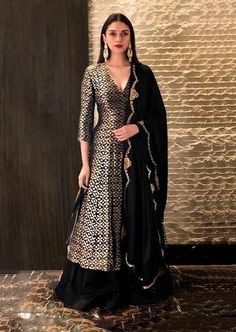 Garara Style, Sharara Designs, Aditi Rao, Nikkah Dress, Indian Outfits Lehenga, Indian Designer Suits, Salwar Kamiz, Indian Gowns Dresses, Traditional Indian Outfits