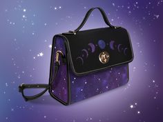 💖 Get $6.50 OFF your order when you join our mailing list: https://bit.ly/ChonkyCat This cute galaxy moon phase bag is spacious enough to carry daily essentials like a water bottle, a small journal, phone, wallet, or makeup. Whether carried as a top-handle bag or using the adjustable shoulder strap, it's the perfect size for your on-the-go needs  .｡. ❀ .｡. Your order might come with a small scent sachet. This is included to prevent any musty smell that may result from transportation 🌸 Please c Aesthetic Messenger Bag, Scent Sachet, Cosmic Stars, Aesthetic Bag, Purse Purple, Alternative Aesthetic, Small Journal, Aesthetic Bags, Scented Sachets