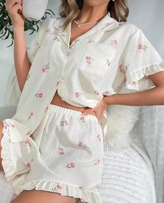 Make your summer nights both stylish and comfortable with this charming floral print women's pajama set. Designed to offer both elegance and relaxation, this set is perfect for a peaceful night's sleep and a chic lounging experience. Here's why this pajama set is a must-have: Soft and Lightweight Fabric: Crafted from a soft, lightweight material, this pajama set wraps gently around your skin, providing exceptional comfort throughout the night. It's perfect for keeping you cozy and relaxed. Breat Night Pyjamas For Women, Night Clothes Women, Shirt Combination, Night Pajama, Shorts Pajama Set, Adult Pajamas, Peaceful Sleep, Pink Floral Pattern, Womens Pyjama Sets