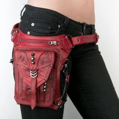 This Belt Bag Can Be Worn In A Number Of Ways. As A Shoulder Holster, Leg Holster, Or Over The Shoulder As A Bag. The 2 Leg Straps Can Be Strapped On Almost Anywhere, So Get Creative! If You Want To See What It Looks Like In Real Life, Click Here: Https://Youtu.Be/Gj4lwkokgak Details To The Bag: Https://Www.Jungletribe.Shop/Listing/501556244/Bloody-Penny-Red-Leather-Waist-Holster Mundo Hippie, Thigh Holster, Thigh Bag, Holster Bag, Red Leather Bag, Leg Straps, Custom Strap, Everyday Purse, Estilo Hippie