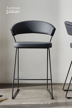 The New Baron dining chair combines contemporary style with comfortable functionality, showcasing the craftsmanship of Italian designers Calligaris. This sleek dining chair is perfect for adding a touch of modern elegance to your dining room, offering both style and comfort in one. Sleek Dining Chair, Italian Designers, Modern Elegance, Touch Of Modern, Italian Design