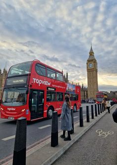 #london #bigben #londonlife #aesthetic #books #bookaesthetic Living In London Aesthetic, London Bigben, London Photo Ideas, Pinterest Shop, Aesthetic Books