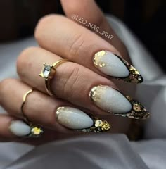 French Nails With Art, Nails With Art, Ombre French Nails, Emoji Nails, Black French Nails, Edge Nails, Fall Nail Art Designs, Gothic Nails, Holiday Nail Designs