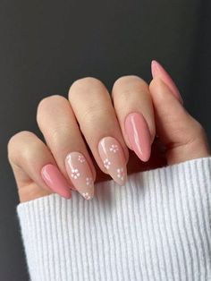 Modern Nail Art, August Nails, Cute Simple Nails, Summery Nails, Modern Nails, Cute Summer Nails, Vacation Nails, Summer Acrylic Nails