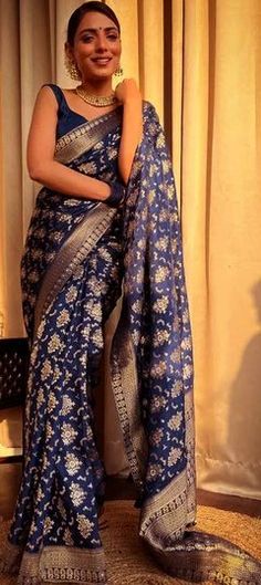 Blue color Saree in Art Silk, Silk fabric with Weaving work Blue Banarasi Saree Look, Navy Blue Banarasi Saree, Navy Blue Silk Saree, Silk Sarees Wedding, Saree Bollywood, Silk Sarees Online Shopping, Wedding Saree Blouse, Brocade Blouse, Brocade Blouses