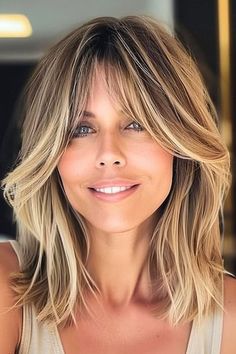 Mid Length Hair With Bangs Blonde, Blonde Hair With Fringe Mid Length, Lob With Feathered Bangs, Medium Length Blonde Hair With Side Bangs, Shoulder Length Blonde Hair With Side Bangs, Blond Pony, Hair Cuts 2017, Feminine Hairstyles, Midlength Haircuts