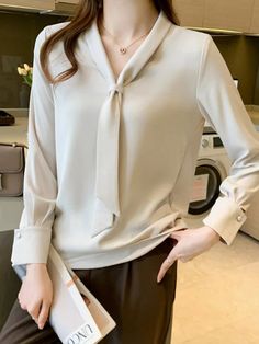 Size Chart S: Bust 82cm, Length 62cm, Shoulder 38cm, Sleeve 57cm M: Bust 86cm, Length 63cm, Shoulder 39cm, Sleeve 58cm L: Bust 90cm, Length 64cm, Shoulder 40cm, Sleeve 59cm XL: Bust 94cm, Length 65cm, Shoulder 41cm, Sleeve 60cm NOTE: 1. There is 2-3 cm different according to manual measurement. 2. Please check the size chart carefully before order the item. 3. Please note that slight color difference should be acceptable due to the light and screen. Model Show window.adminAccountId=2671802296; Fall Winter Coat, White Lady, Bow Women, Streetwear Tops, Sleeve Women, Womens Long Sleeve Shirts, Women Shirt, Chic Sundress, Casual Streetwear