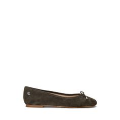 A luxurious essential this iteration of Lauren Ralph Lauren’s Jayna flat is crafted with velvety soft suede. It features a delicate bow with “LRL”-engraved cord ends and an “LRL” metal logo at the heel for a signature finish. Cord Ends, Suede Flats, Metal Logo, Metallic Logo, Soft Suede, Lauren Ralph Lauren, Fashion Inspo, Ralph Lauren, Women Shoes