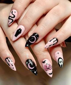 Get ready to shine with these 30 sleek Halloween nail designs for 2024. From spooky to stylish, these nails will keep you in the spotlight! #HalloweenNails #NailDesigns #2024Trends #SpookyNails #HalloweenStyle Nails Ghost, Nails Spider, Nails Pumpkin, Web Nails, Coffin Halloween, Ghost Nails, Themed Nails, Halloween Acrylic