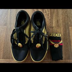 Collectible New Without Tags/Box Vans X Harry Potter Old Skool Golden Snitch Unisex Shoes - Men’s Size 5.5 Or Women’s Size 7. Comes With Pair Of Seeker/Golden Snitch Socks To Match The Shoes. Box Van, Golden Snitch, Unisex Shoes, Mens Vans, Old Skool, Shoes Men, Vans Shoes, Mens Shoes Sneakers, Shoes Mens