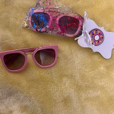 Pink Kids Sunglasses- Let Your Little Girl Get Her Barbie On With These Cute Sunglasses! Comes With Bag! Fun Pink Sunglasses For Gift, Pink Tinted Sunglasses As Gift, Pink Fun Sunglasses With Glass Lenses, Cute Plastic Sunglasses With Gradient Lenses, Fun Pink Glass Sunglasses, Pink Plastic Sunglasses As Gift, Fun Sunglasses With Gradient Lenses For Gift, Pink Sunglasses As A Gift, Adjustable Pink Sunglasses As Gift