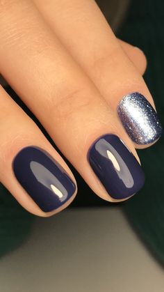 #gelpolish#oniq#ilonaart.vl Navy Dip Nail Ideas, Navy Dip Nails With Design, Gel Nails Dark Colors, Dark Navy Gel Nails, Charcoal Nail Designs, Slate Blue Nails Design, Dark Colour Nails Designs, Winter Nail Polish Colors, Charcoal Nails