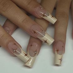 Brown Acrylic Nails, February Nails, Beige Nails, Classy Acrylic Nails, Pretty Gel Nails, Almond Acrylic Nails, Funky Nails