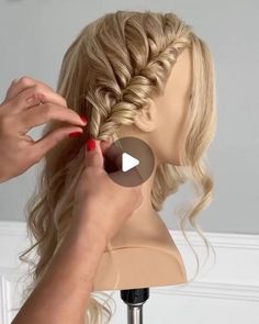 Upstyles For Long Hair, Hair Designs For Girls, Girl Hairdos, Dance Hair, Sweet Cooking, Natural Hair Tutorials, Hair Upstyles, Dance Hairstyles