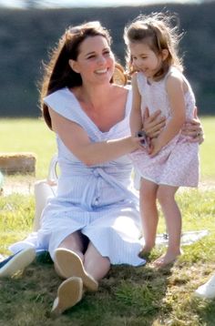 Kate Middleton mamma a tempo pieno: ecco le foto con George e Charlotte! Princess Lottie, Vévodkyně Kate, Duchesse Catherine, English Royal Family