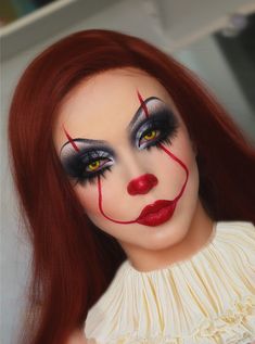 Hallowen Schminke, Pelottava Halloween, Beautiful Halloween Makeup, Halloween Makeup Clown, Fantasy Make-up, Halloween Make-up Looks, Halloweenský Makeup, Holloween Makeup, Creepy Halloween Makeup