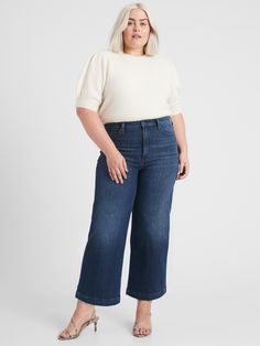 High-Rise Wide-Leg Cropped Jean | Banana Republic Jeans For Women Over 50, New Jeans Trend, Jean Wide Leg, Best Jeans For Women, Denim Jeans Fashion, Flattering Jeans, Cropped Wide Leg Jeans, Petite Shorts, Jean Trends