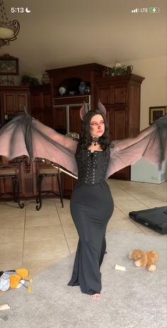 aesthetic bay costume Diy Bat Wings, Diy Bat Costume, Bat Wings Costume, Bat Halloween Costume, Ren Faire Outfits, Most Creative Halloween Costumes, Halloween Costumes 2022, Bat Costume, Crazy Costumes