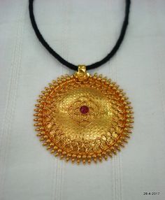 vintage antique 20kt gold necklace pendant handmade jewelry 22k Gold Temple Necklace With Tilla For Puja, 22k Gold Kundan Necklace With Intricate Design For Puja, 22k Gold Round Kundan Temple Jewelry Necklace, 22k Gold Round Temple Necklace With Meenakari, 22k Gold Temple Necklace With Meenakari, 22k Yellow Gold Kundan Necklace For Puja, 22k Gold Temple Necklace Pendant For Festivals, Traditional 22k Gold Temple Necklace Gift, Traditional Gold-plated Kundan Pendant Necklace