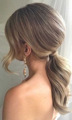 Wedding Ponytail Hairstyles, Bridesmaid Hair Ponytail, Hairstyle Ponytail, Wedding Ponytail, Low Ponytail Hairstyles, Ponytail Updo, Hairstyles Ponytail, Banana Hair Clips, Prom Hairstyles For Short Hair