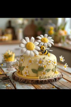 Bee-Themed Cake Design Ideas [GALLERY] - BakeSpark