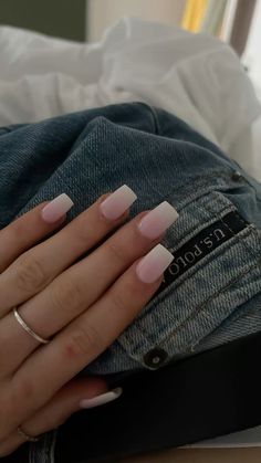 nails ombre square Basic Ombre Acrylic Nails, Simple Nails With Small Design, French Tip And Ombre Nails, Nail Inspo Short Winter, Ombre Nails Square Short, French Ombre Nails Square, Back To School Nails For Teens Square, Simple Nail Designs 2024 Trends Square, Ombré Nails Square