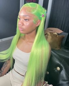 Green Lace Front Wigs, Hairstyle Thick Hair, Green Hair Wig, Coloured Wigs, Hairstyles Edges, Wig Design, Neon Green Hair, Long Fine Hair, Event Hairstyles