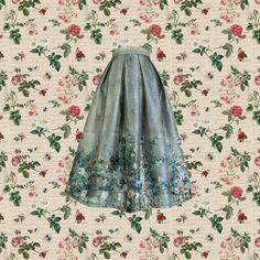 A skirt that looks like a small wildflower blooming on the usual walking path. The flowers painted in oil paints have a cute color that makes your face naturally melt when you look at them, and there is a somewhat nostalgic atmosphere. How about wearing it on the day you go to meet that nostalgic person?



 <Size>




 small size



 Total length: 68cm

 Waist: 64cm




 medium size



 Total length: 68cm

 Waist: 68cm




 L size



 Total length: 69cm

 Waist: 72cm




 XL size



 Total l Spring Garden Party Long Skirt, Green Skirt For Spring Garden Party, Floral Print Full Skirt For Garden Party, Floral Full Skirt For Garden Party, Full Skirt For Spring Garden Party, Green Skirt For Garden Party, Full Skirt For Garden Party In Spring, Spring Cottagecore Long Skirt, Vintage Skirt For Spring Garden Party