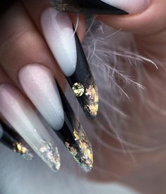 Nail Art Designs Videos, Almond Nail, Dope Nails, Creative Nails, Heart Candy