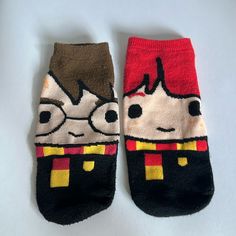 This Item Is 10 Items For $10 Or A $1 Add On With Any Item Priced $4 Or More Harry Potter & Ron Weasley Mismatched Socks (One Pair) Adult Size M/L Ron Sock Appears Brand New Harry Sock Has Been Worn A Few Times Both Are Clean & Ready For A New Home Heart Garter, Mermaid Socks, Mismatched Socks, Harry Potter Ron Weasley, Womens Knee High Socks, Tough Woman, Harry Potter Ron, Cuddl Duds, Heart Choker