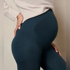 Seam-Free Support To Smooth And Secure Throughout All 3 Trimesters. With Luxe, Buttery Soft, Breathable Fabric These Are No Ordinary Leggings. Look Sleek And Feel So Incredibly Comfortable And Supported You Will Never Want To Take Them Off. Fitted Maternity Bottoms In Blue, Blue Fitted Maternity Bottoms, Fitted Blue Maternity Bottoms, Postpartum Leggings, Belly Support Pregnancy, Leggings Boots, Belly Support, Everyday Leggings, Comfort Gray