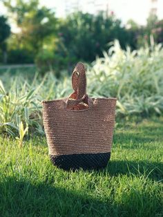 If you're looking for the perfect bag for hot summer days, this handmade raffia beach bag is for you!  Made from natural and recyclable materials, this bag will complete your style on the beach or in the city.  Thanks to its large interior volume, you can comfortably carry your beach towel, sunscreen, books and other beach essentials. You can use it safely with its solid structure, durable seams and sturdy handles.  You can also choose it as a perfect gift for yourself or your loved ones.  Disco Beach Essentials, Perfect Bag, Hot Summer, Etsy Fashion, Summer Days, Beach Bag, Beach Towel, Straw Bag, Etsy Store