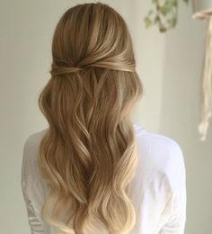 "16 Beautiful Makeup Looks to Match Your Easy Party Hairstyle" Loose Waves Hair Half Up, Simplistic Hairstyles For Prom, Bridesmaid Hair Half Up Straight, Simple Hair Bridesmaid, Soft Waves Half Up Wedding Hair, Soft Wave Half Up Half Down, Half Up Prom Hair Straight, Soft Curls Wedding Hair Half Up, Wedding Hair Straight Half Up