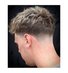 Taper Fade Long Hair, Dapper Hairstyles, Taper Fade Short Hair, Fade Haircut Curly Hair, Low Taper Fade Haircut, Haircut Selfie, Guy Hair, Men Braids, Braids Men