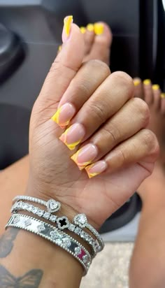 Short Cute Summer Nails, Braiders Nails Set, Colorful Nails Design, Color French Tip, Acrylic Nails Yellow, School Nails, School Sets