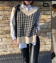 Vest Sweaters, Houndstooth Vest, Spain Outfit, Sweater Vest Outfit, Christmas Outfit Ideas, Oversized White Shirt, Trendy Christmas Outfits, Relaxed Outfit, Christmas Outfits