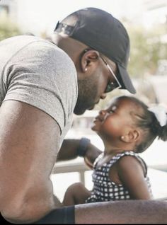 Beautiful Black Babies, Black Fathers, Dad Baby, Black Families, A Daughter, Cute Family, Baby Family