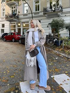 Get inspired with 35+ Fall Outfits You Can’t Get Around on Pinterest This Year! From cute fall outfits to ținută casual looks, these styles are a must-try. Explore overalls outfit ideas and embrace the aesthetic overalls outfit trend. Whether you’re at a pumpkin stand or channeling the VSCO girl aesthetic, these outfits will keep you stylish all season. Find outfit inspo cute enough for any occasion, and don't forget to check out cute pose ideas to capture the perfect shot!#fall #uggs #autumn Uk Outfits Winter, Nyc Aesthetic Winter Outfit, Brown Coat Winter Outfit, Hamptons Winter Outfit, Krakow Outfit Winter, City Girl Winter Outfit, Winter Outfit Long Coat, Skirt Cold Weather Outfit, Nyc Ice Skating Outfit