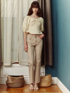 Composition : 100% CottonCountry of Origin : KOREA Pin Tucks, Denim Pants, Composition, The Originals, Clothes For Women, Pants, Clothes, Trousers