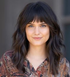 Medium Length Layered Haircuts, Medium Brunette Hair, Medium Length Layers, Medium Brown Hair, Stunning Hairstyles, Natural Wavy Hair