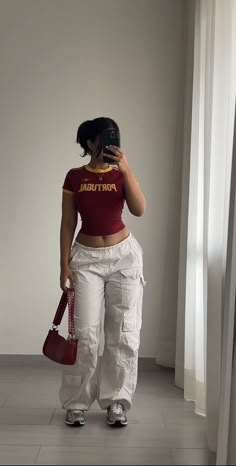 Pear Body, Jean Skirt, Teen Fashion Outfits, Bella Hadid, Fashion Killa, Outfits Casual, Outfit Idea, Outfits Fashion, Tops For Women