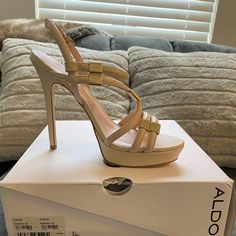 Size 9 Leather Heels Elegant Beige Heels For Night Out, Chic Cream Heels For Night Out, Elegant Beige Platform Heels, Chic Beige Heels For Night Out, Beige Leather Heels For Night Out, Beige Heels With Heel Strap For Night Out, Elegant Cream Heels For Night Out, Heels Ideas, Ladies Heels