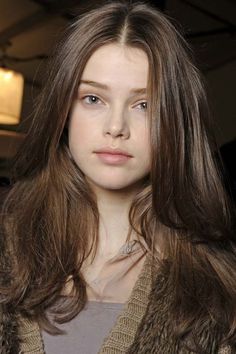 Julia Saner, Hair Color Light Brown, Light Hair Color, Best Beauty Tips, Without Makeup, Natural Hair Color, Trendy Hairstyles, Beauty Face, Girl Face