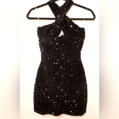 Fashion Nova Vera Velvet Mini Dress Nwt Stretch Factor 5/10 Sequin + Velvet Size Small Sequin Shirt Dress, Black Peplum Dress, Dresses Fashion Nova, Velvet Mini Dress, Dress Velvet, Dress Sequin, Queen Dress, Ribbed Mini Dress, 60 Fashion