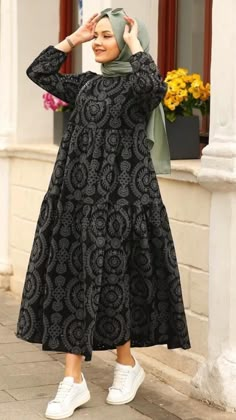 Modern Hijab Fashion Dresses, Simple Fashion Outfits, Modern Hijab Fashion, Muslim Outfits Casual, Stylish Short Dresses, Modest Dresses Casual, Fashion Drawing Dresses, Modesty Fashion